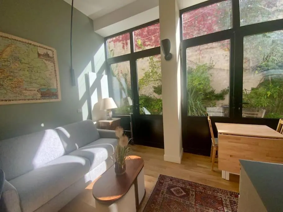 Appartement A Deux Pas Du Canal Paris France
